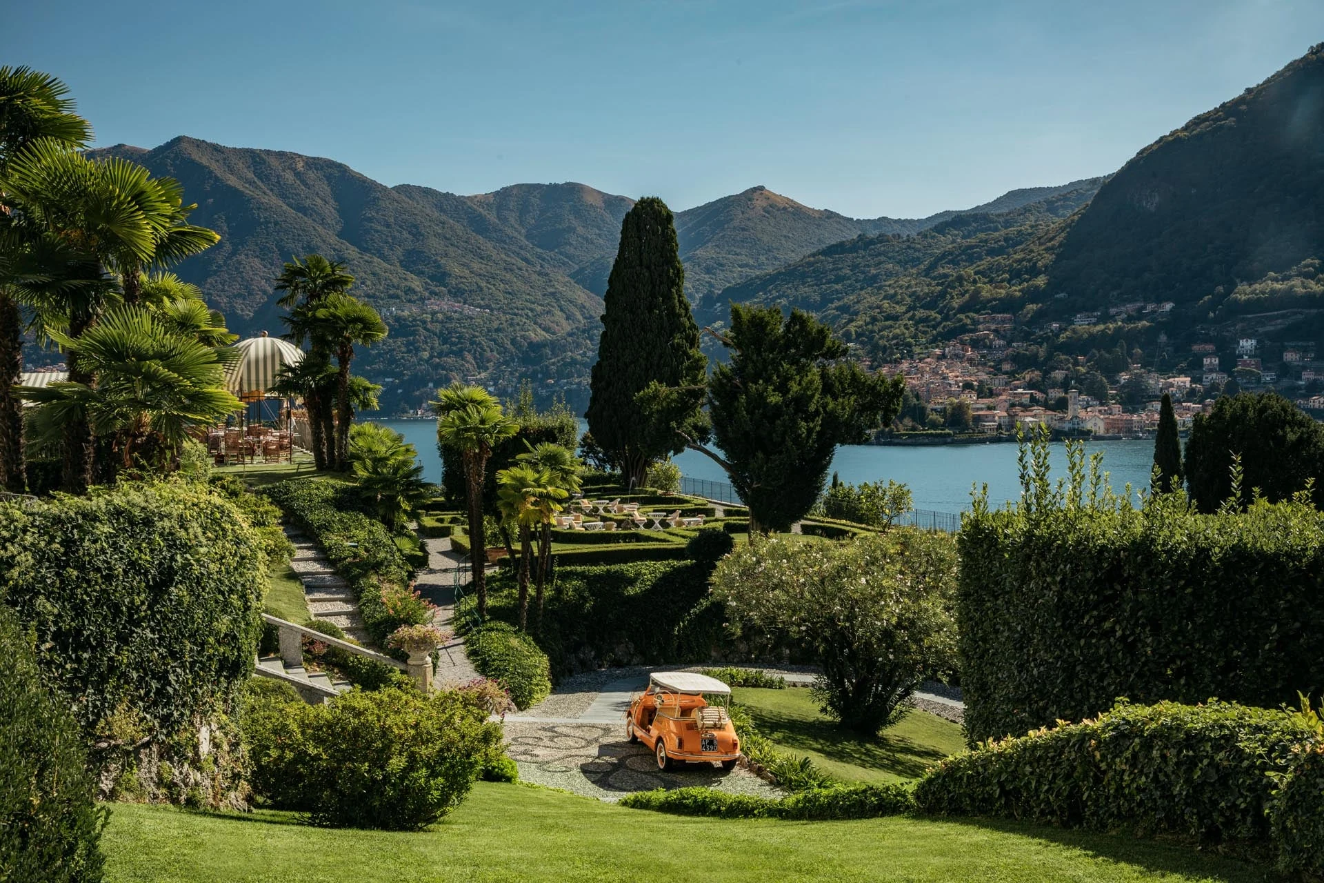 Jardins em terraços do Passalacqua junto ao Lago de Como