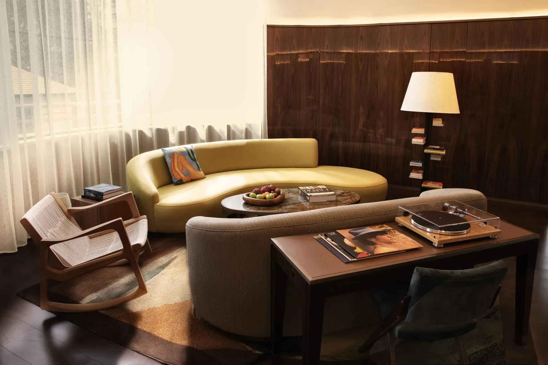Sala da suíte Matarazzo do Rosewood São Paulo